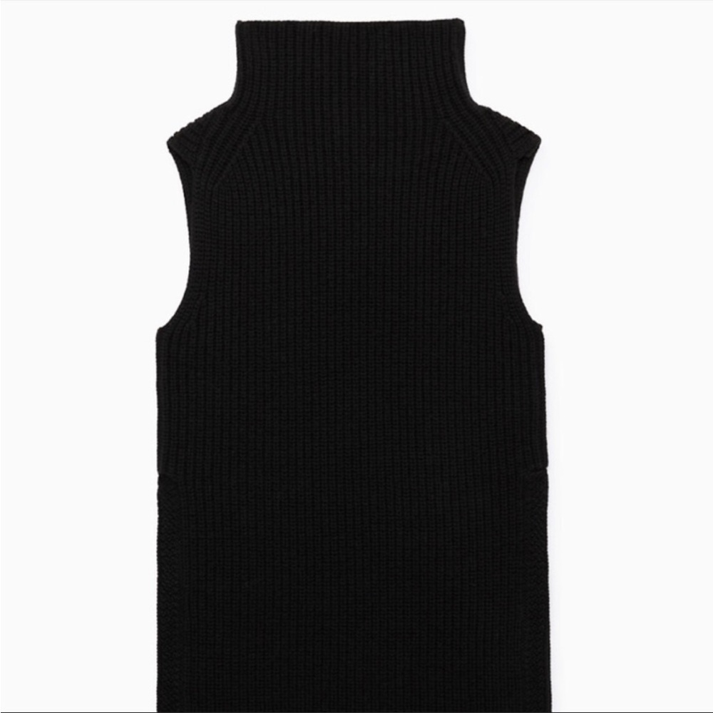 Black knit sleeveless turtleneck